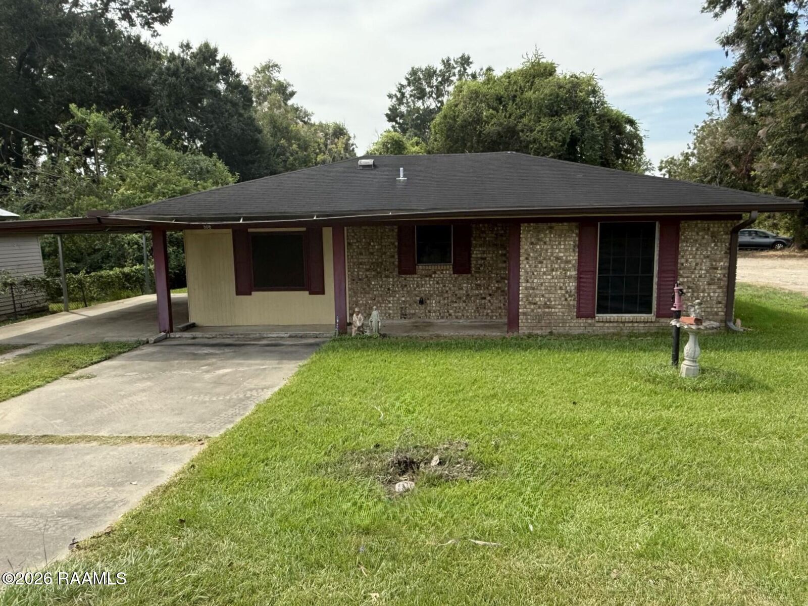 Property Photo:  606 Veterans Drive  LA 70520 