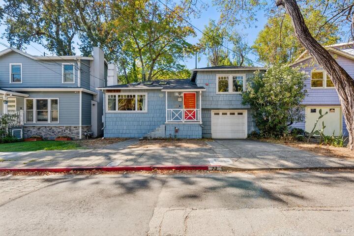 Property Photo:  33 Brookdale Avenue  CA 94901 