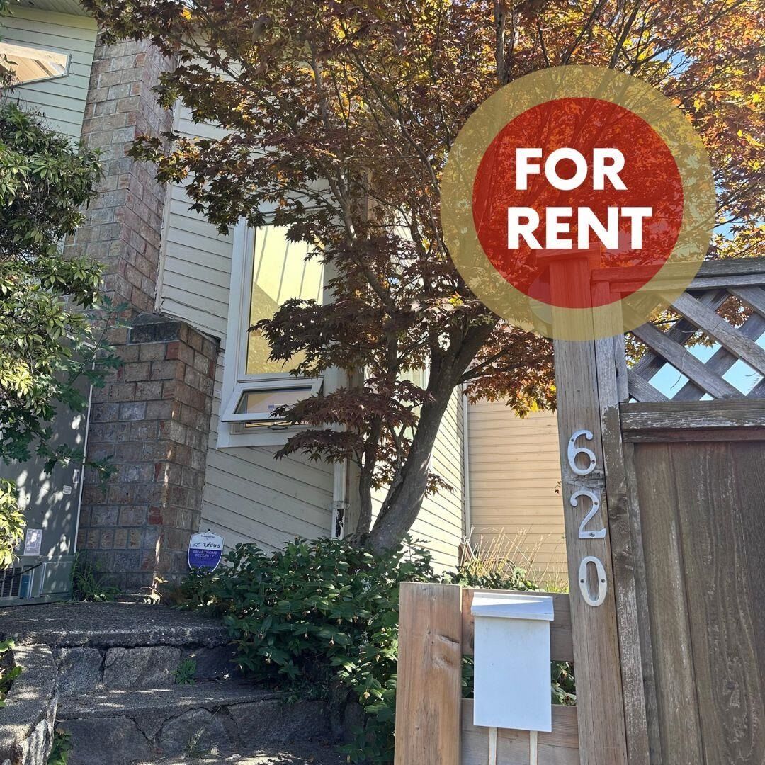 Property Photo:  620 Mahon Avenue  BC V7M 2R9 