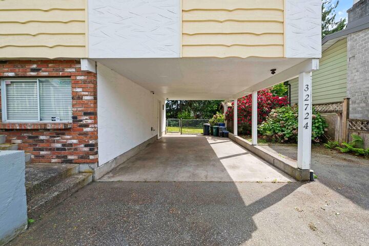 Property Photo:  32724 McRae Avenue  BC V2V 2L9 