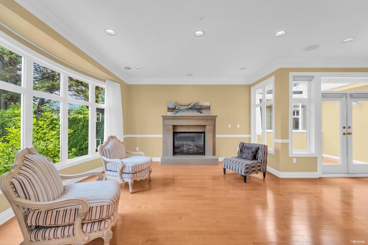 Property Photo:  2498 W 22nd Ave Avenue  BC V6L 1M2 