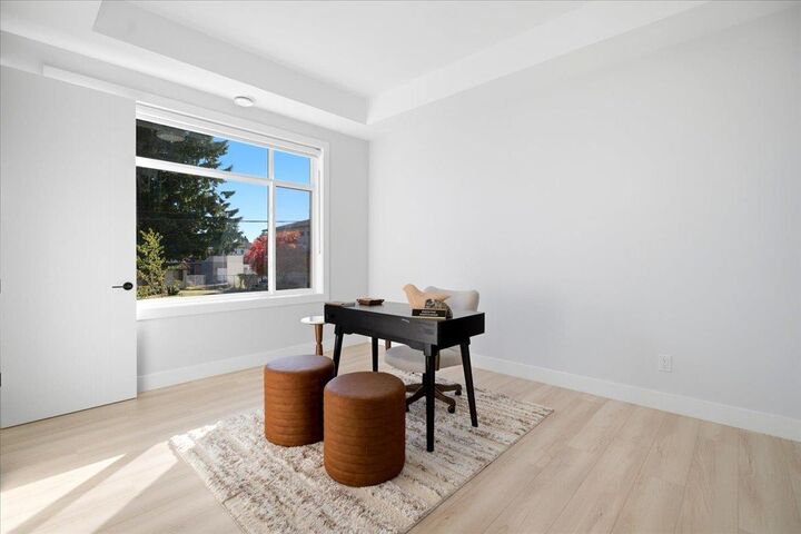 Property Photo:  32613 Cherry Avenue  BC V2V 2T8 