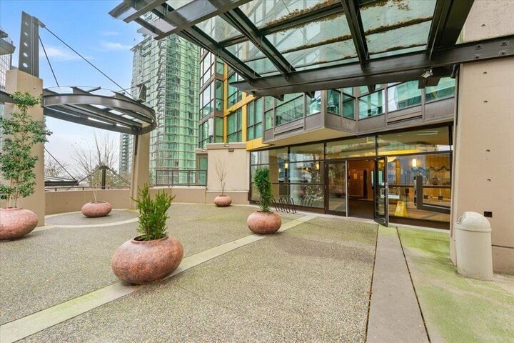 Property Photo:  1331 Alberni Street 707  BC V6E 4S1 