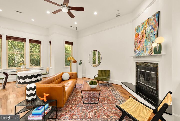Property Photo:  1817 6th Street NW 2  DC 20001 