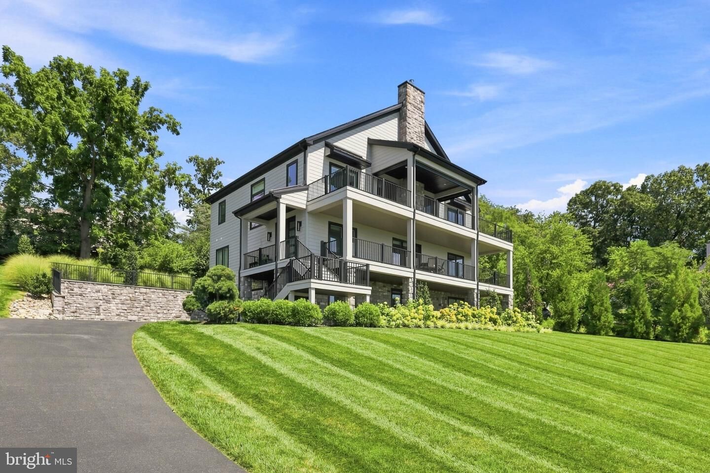 Property Photo: 327 E Woods Drive PA 17543