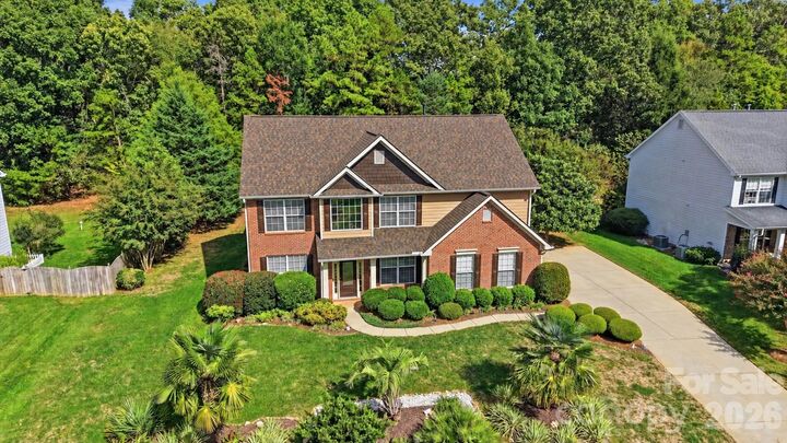 Property Photo: 1121 Deep Hollow Court NC 28173