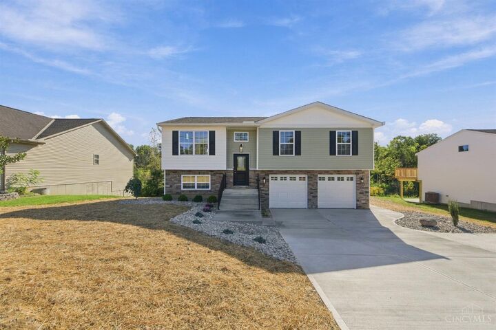 Property Photo:  1099 Compton Road  OH 45231 