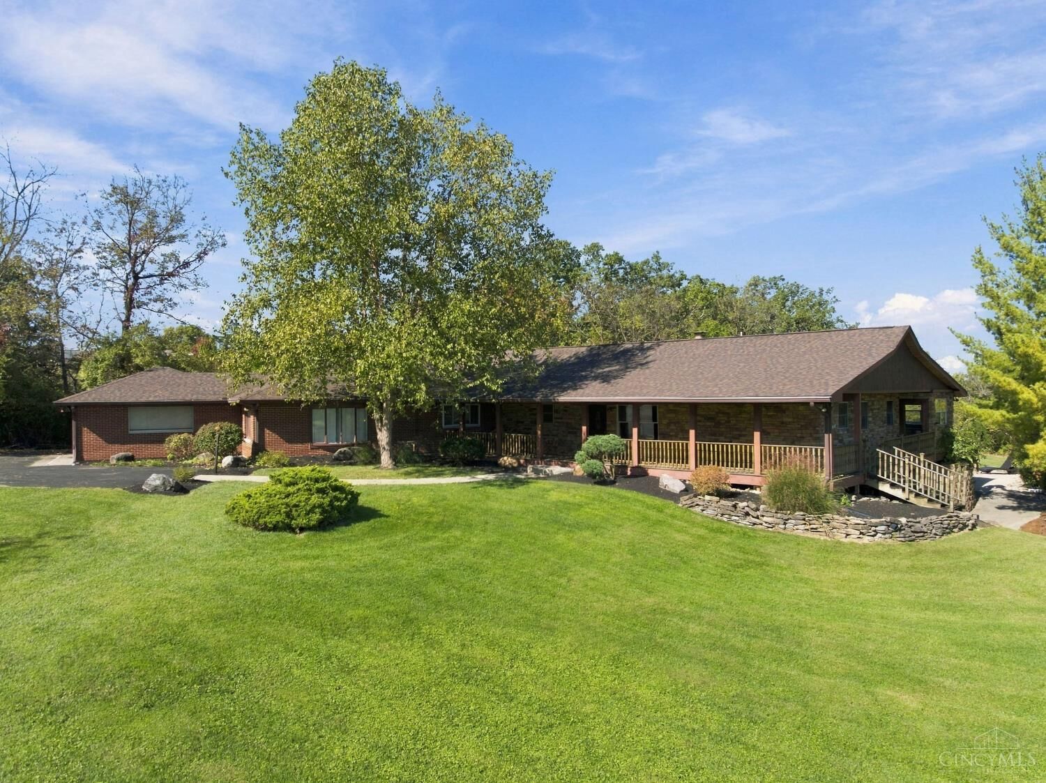 Property Photo:  114 Hickory Lane  OH 45036 