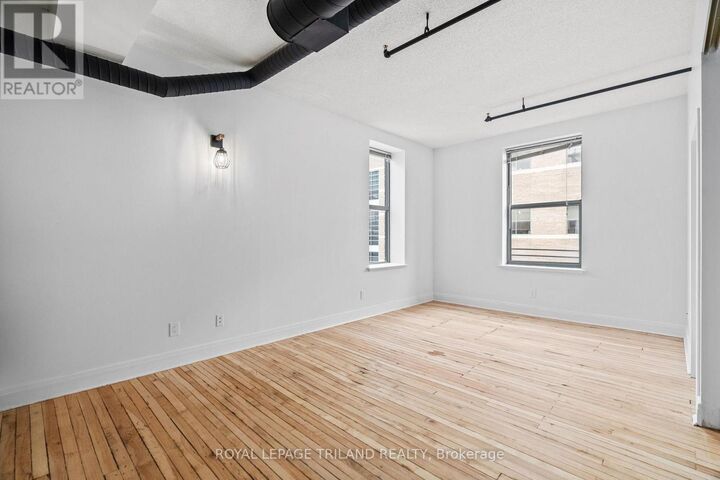 Property Photo:  330 Clarence Street 506  ON N6A 6H6 
