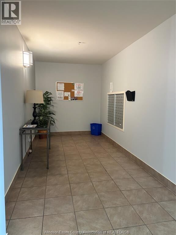 Property Photo:  2650 Sandwich West Parkway 211  ON N9H 0A7 
