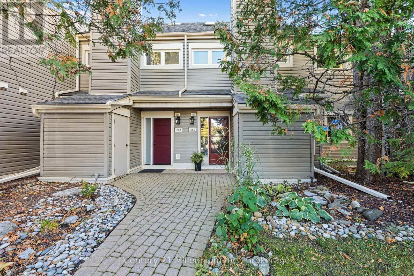 Property Photo: 467 Oxbow Crescent 7 ON L9Y 5B4