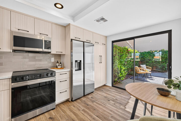 Property Photo: 76602 Daffodil CA 92211