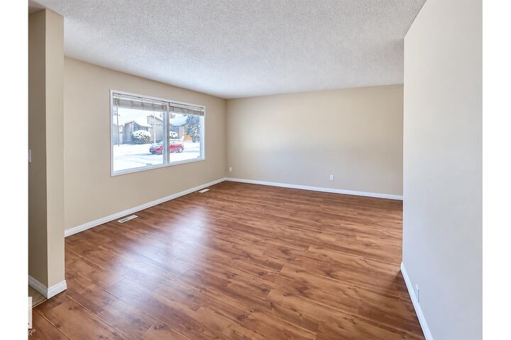 Property Photo:  14212 114 Street NW  AB T5X 3Z8 