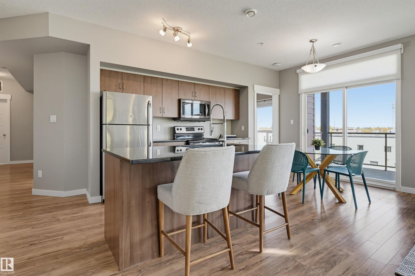 Property Photo: 10518 113 Street NW 313 AB T5H 0C6