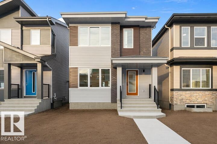 Property Photo:  18924 28 Avenue NW  AB T6M 3H9 