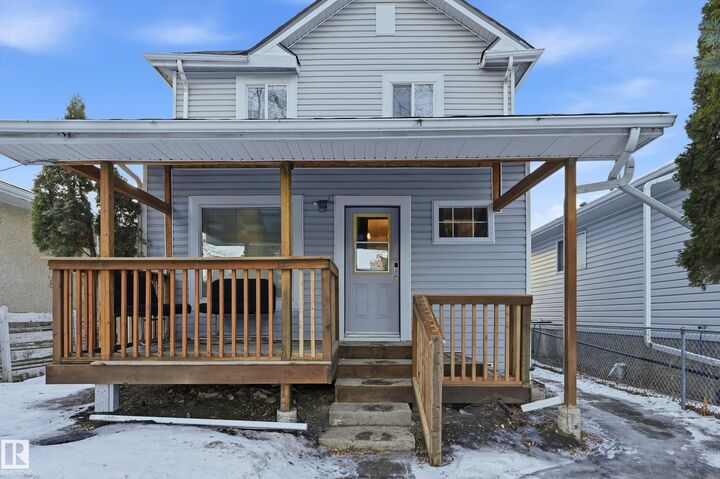 Property Photo:  10656 93 Street NW  AB T5H 1X9 