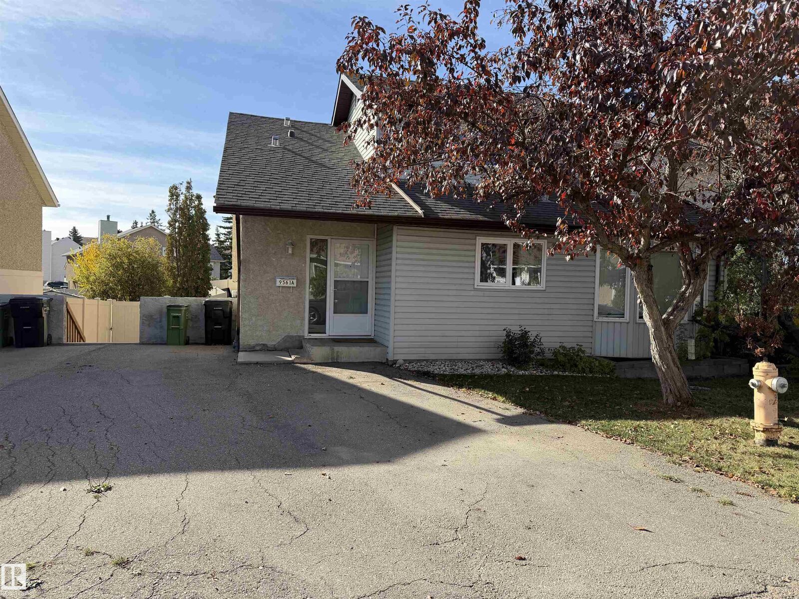 Property Photo:  9561A 180A Street NW  AB T5T 2Z4 