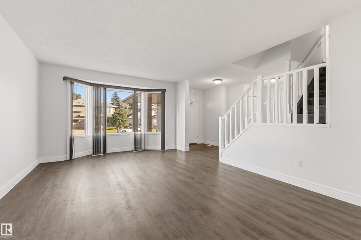 Property Photo:  18907 90 Avenue NW  AB T5T 5W2 