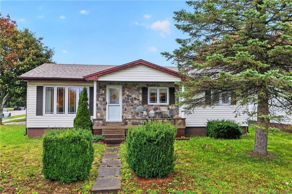 Property Photo:  135 Hennessey Road  NB E1A 4Y8 