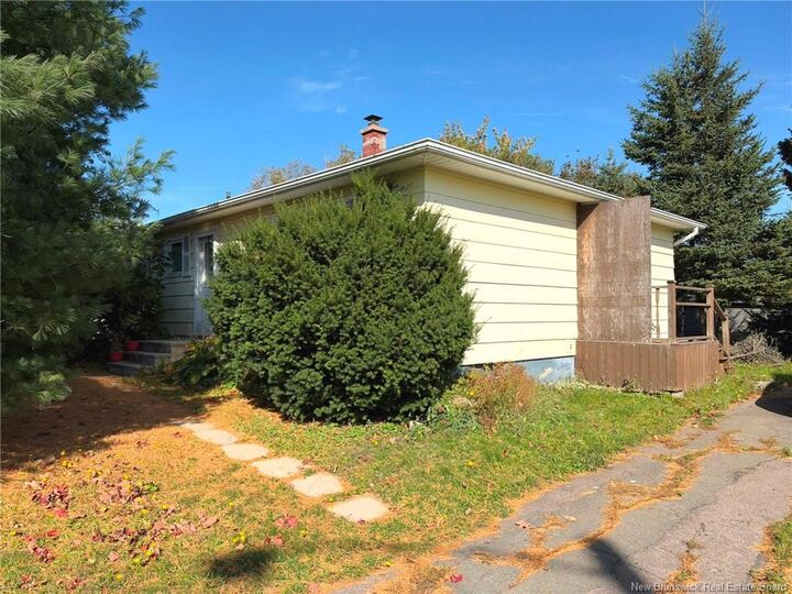 Property Photo:  107 Kenmore Drive  NB E1A 4J8 