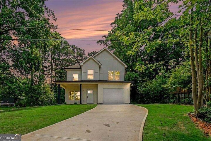 Property Photo: 6320 Crystal Cove Trail GA 30506