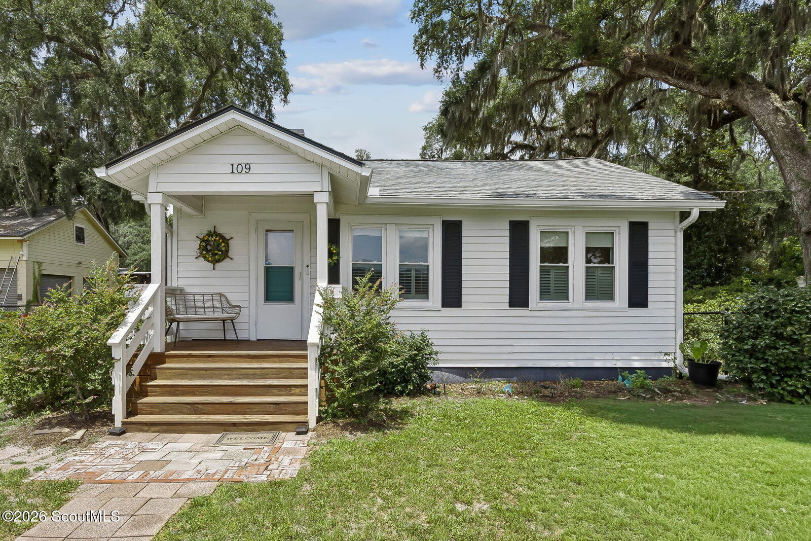 Property Photo:  109 E Church Street E  GA 31558 