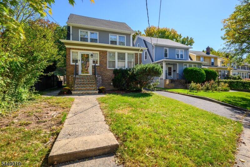 Property Photo:  52 Orchard Rd  NJ 07040 