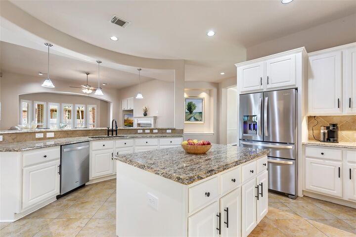Property Photo:  17302 Pipestone Point Court  TX 77346 