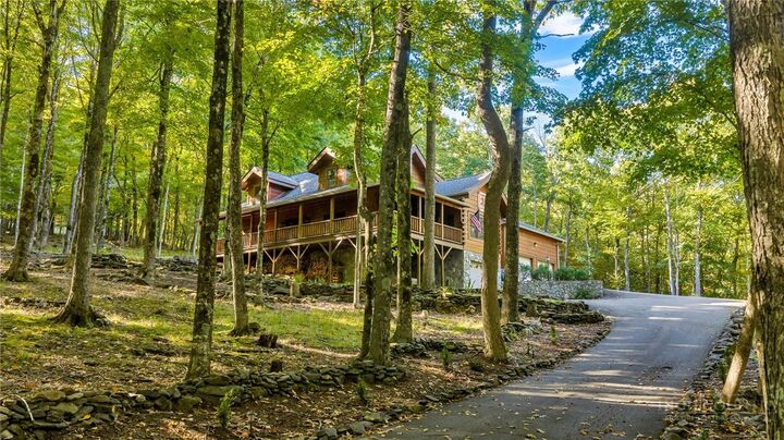 Property Photo:  632 Big Tree Road  NC 28694 