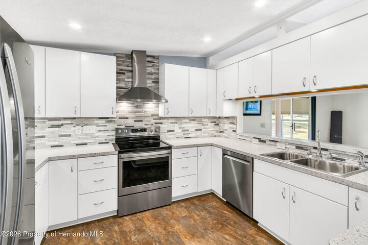 Property Photo: 7524 Dinsmore Street FL 34613