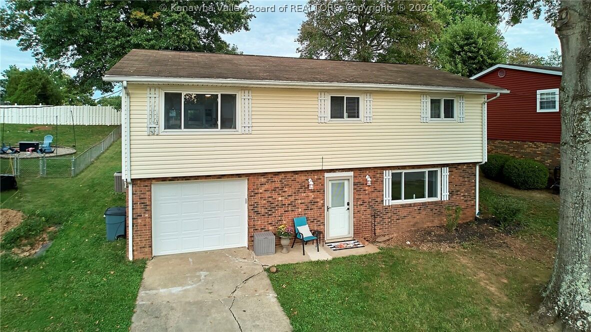 Property Photo: 1017 Greenland Circle WV 25309