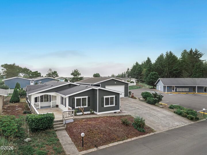 Property Photo:  520 NE 58th Street  OR 97365 