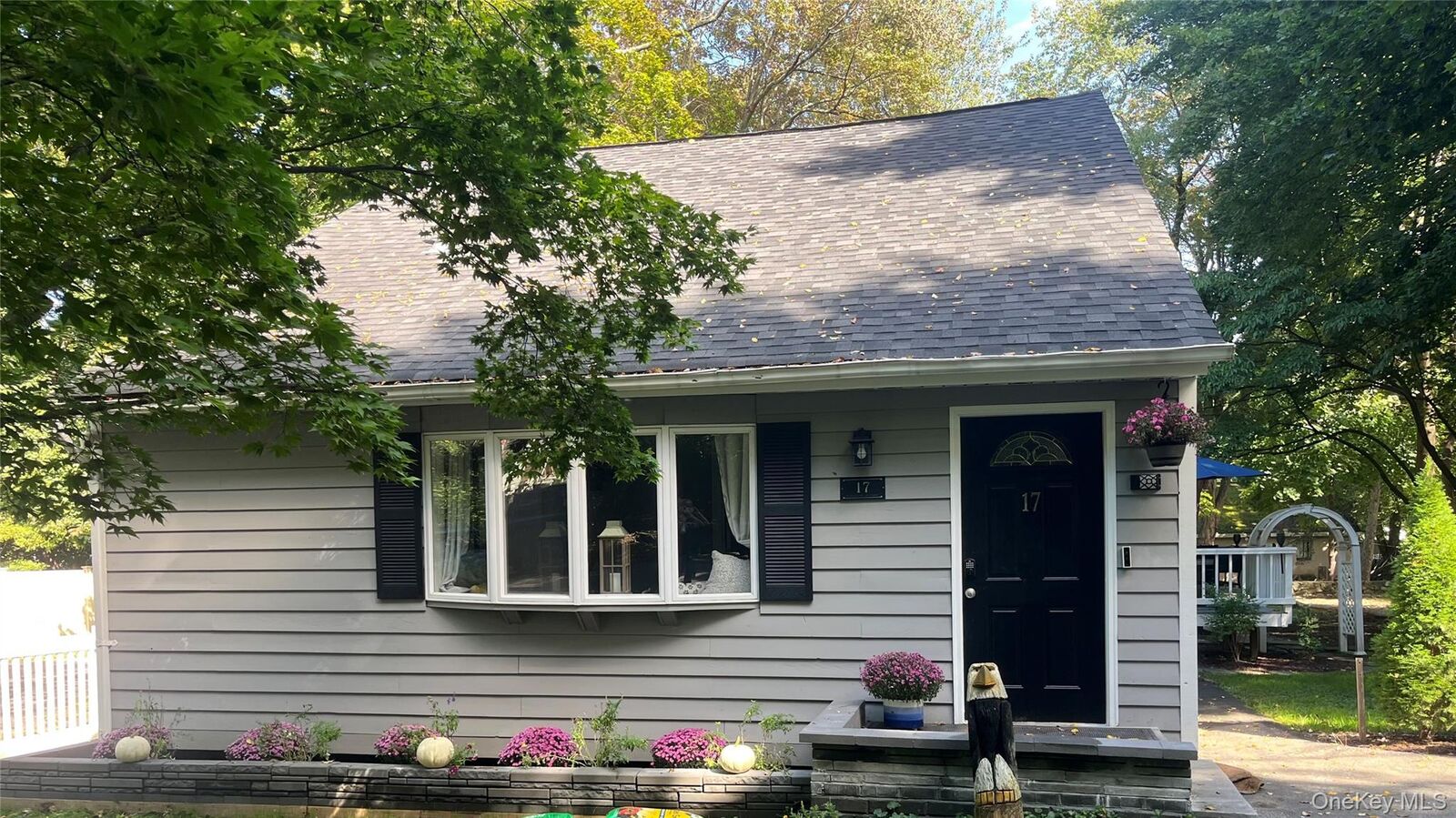 Property Photo:  17 Lakelands Avenue  NY 10925 