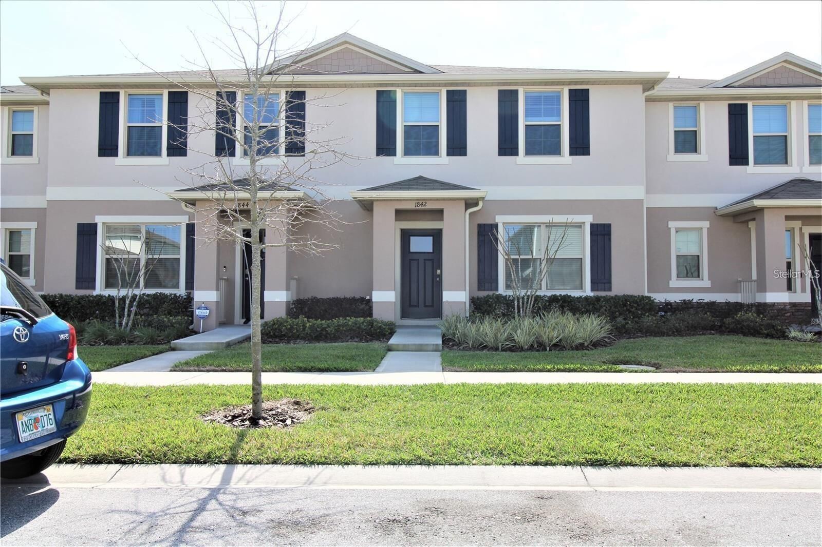 Property Photo:  1842 Katz Crossing Drive  FL 34744 