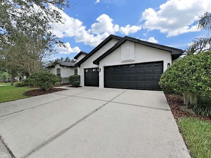Property Photo:  9310 Mangrove Court  FL 33647 