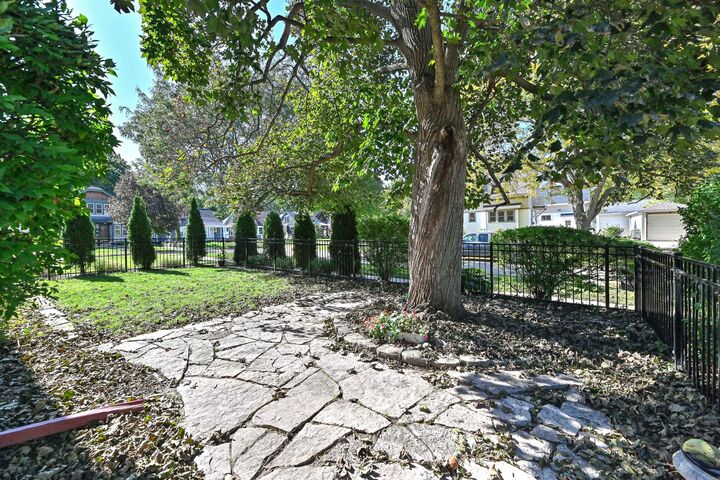 Property Photo: 7926 Hillcrest Dr WI 53213