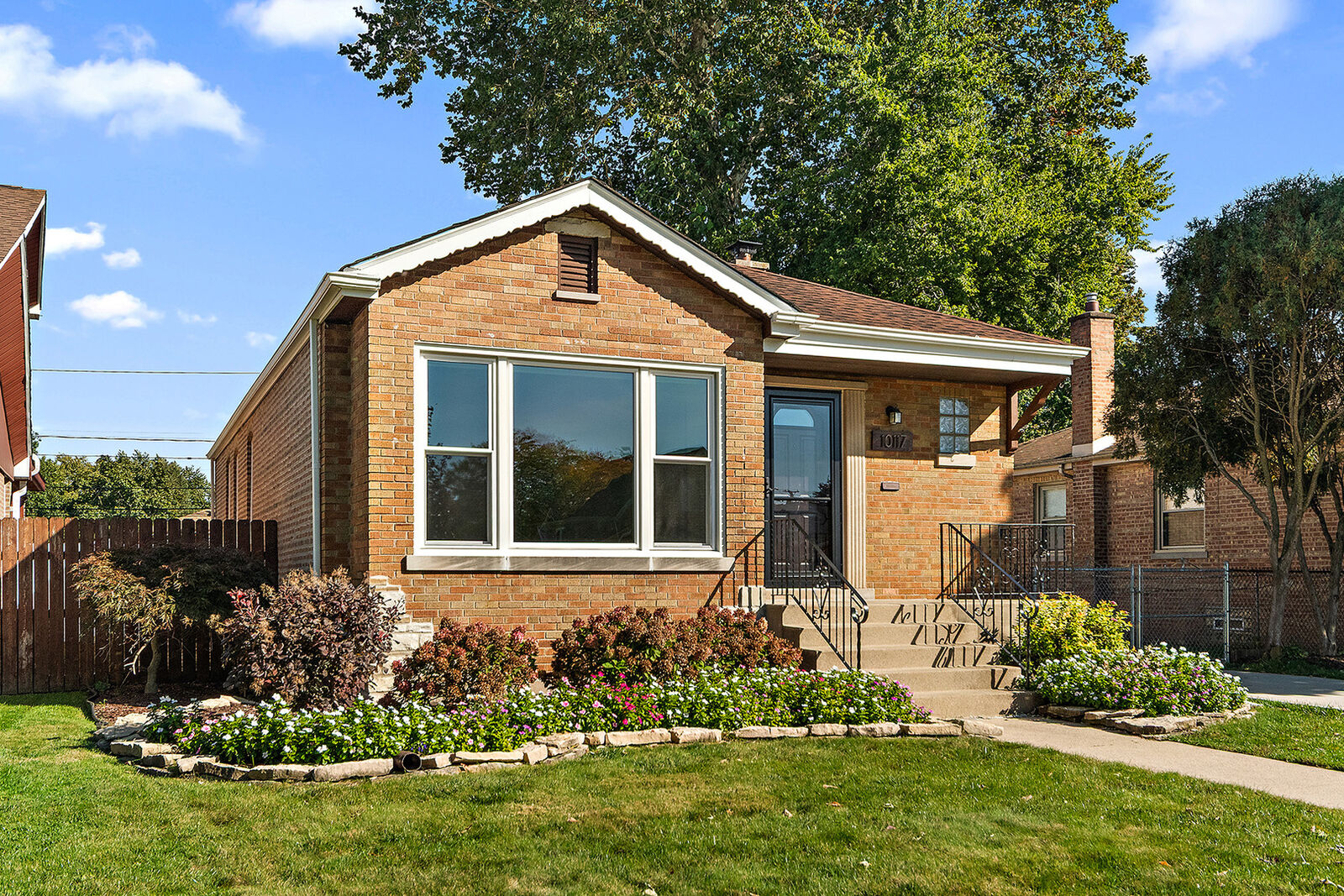 Property Photo:  10117 S Clifton Park Avenue  IL 60805 