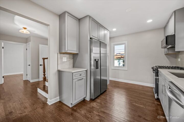 Property Photo: 7232 W Oakton Street IL 60714