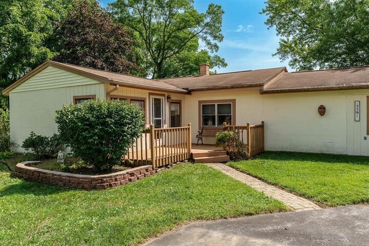 Property Photo:  5591 Reimer Drive  IL 61073 