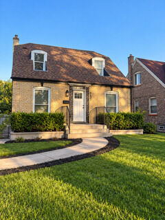 Property Photo:  9637 S Emerald Avenue  IL 60628 