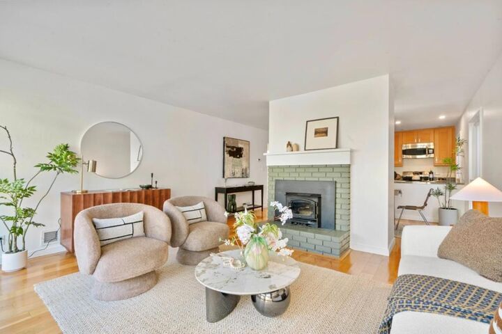 Property Photo:  27002702 Diamond Street  CA 94131 