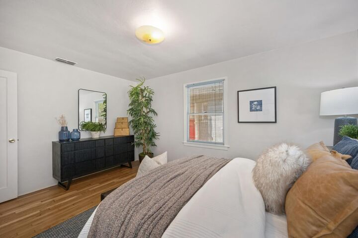 Property Photo:  5625 V Street  CA 95817 