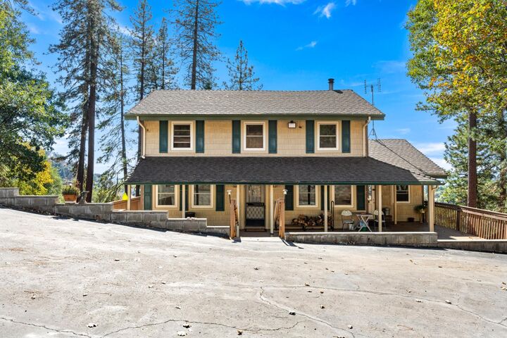 Property Photo:  2550 Tolowa Trail  CA 95667 