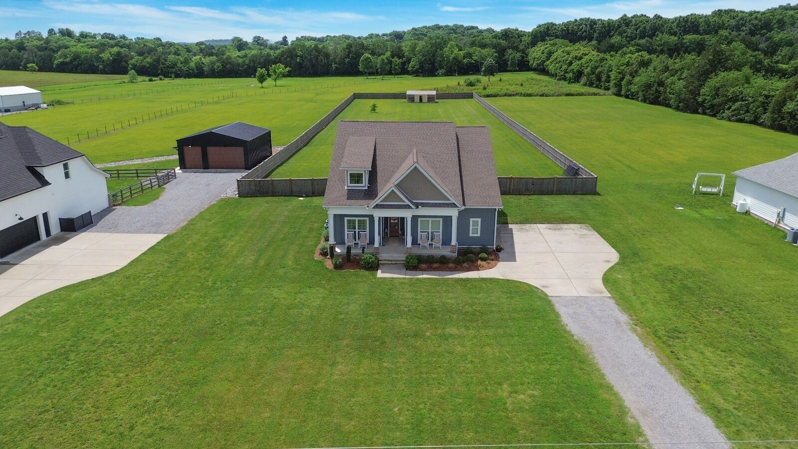 Property Photo: 7890 Poplar Hill Rd TN 37184
