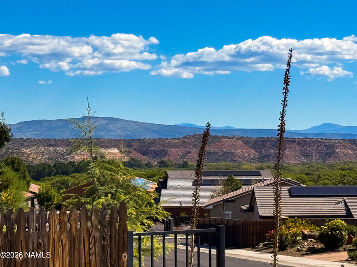 Property Photo: 1385 Black Bear Drive AZ 86326