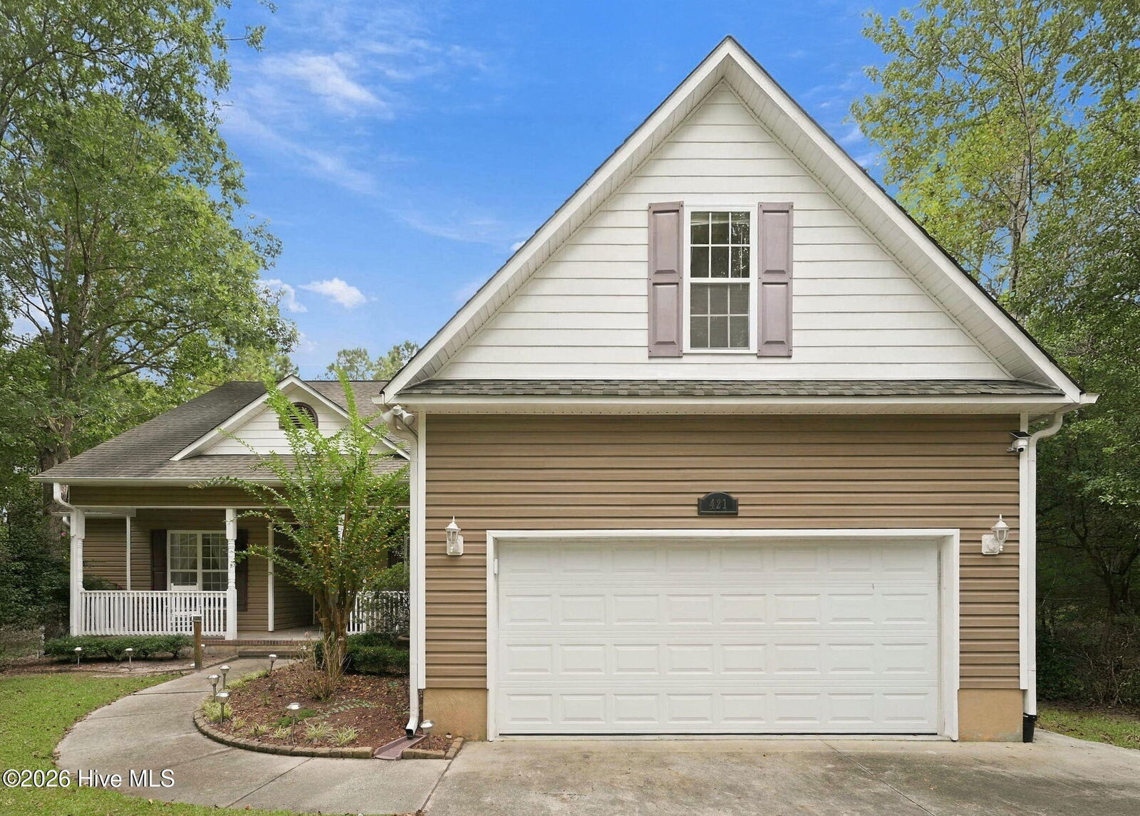 Property Photo:  421 Riverside Lane  NC 28582 