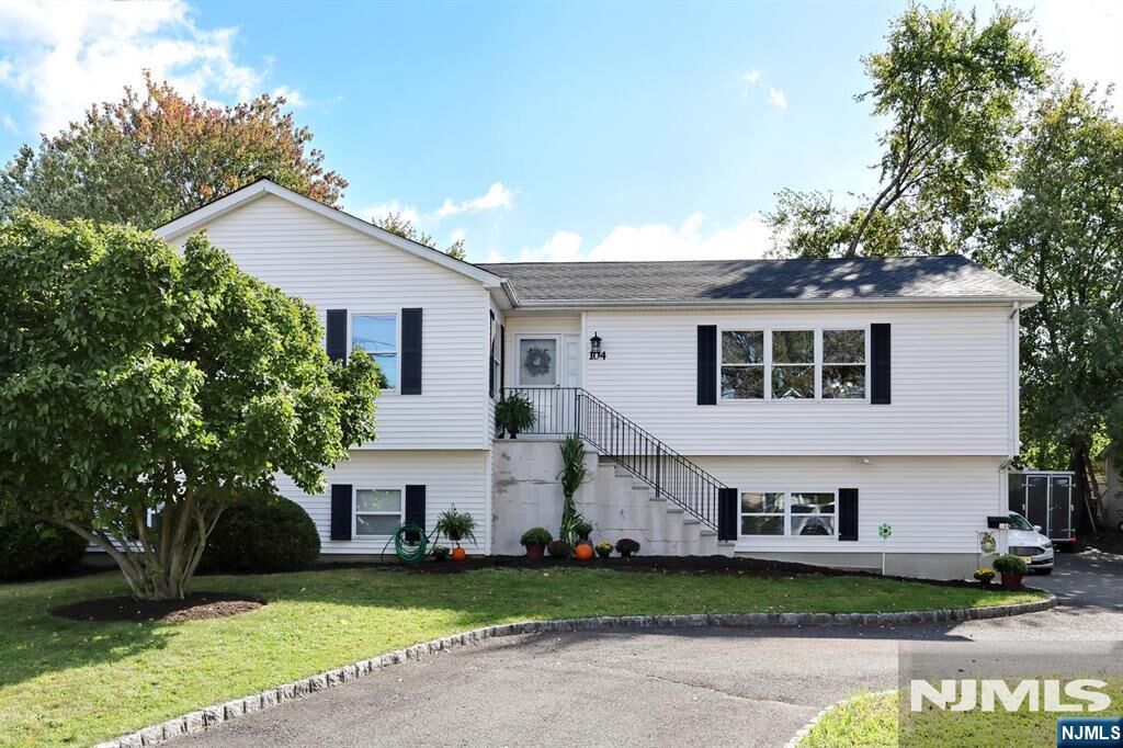 Property Photo: 104 Bradford Avenue NJ 07424