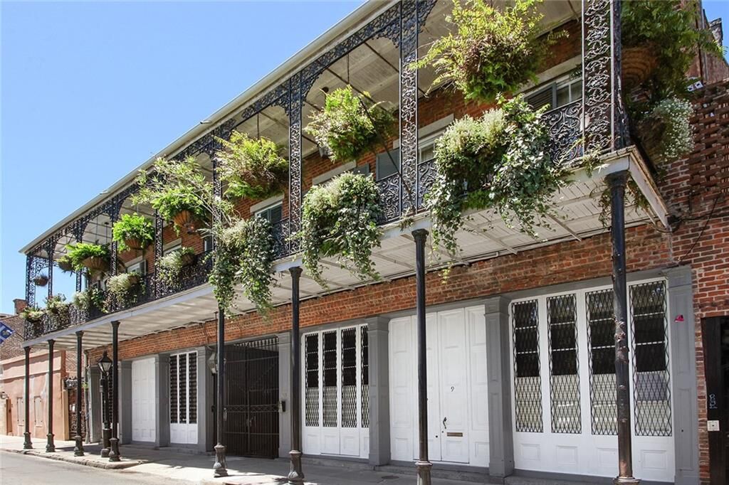 Property Photo: 921 Chartres Street 3 LA 70116