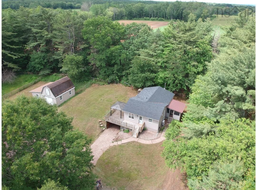 Property Photo: 3349 Lovett Road NS B4N 3V7