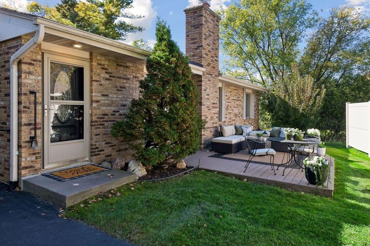 Property Photo:  4546 Aspenwood Trail  MN 55345 